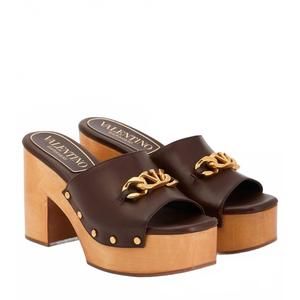NEW VALENTINO GARAVANI women's vlogo chain leather mules in chocolate brown